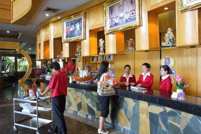 Oyo 75466 -13 Coins Bang Yai Hotel Нонтхабурі Екстер'єр фото